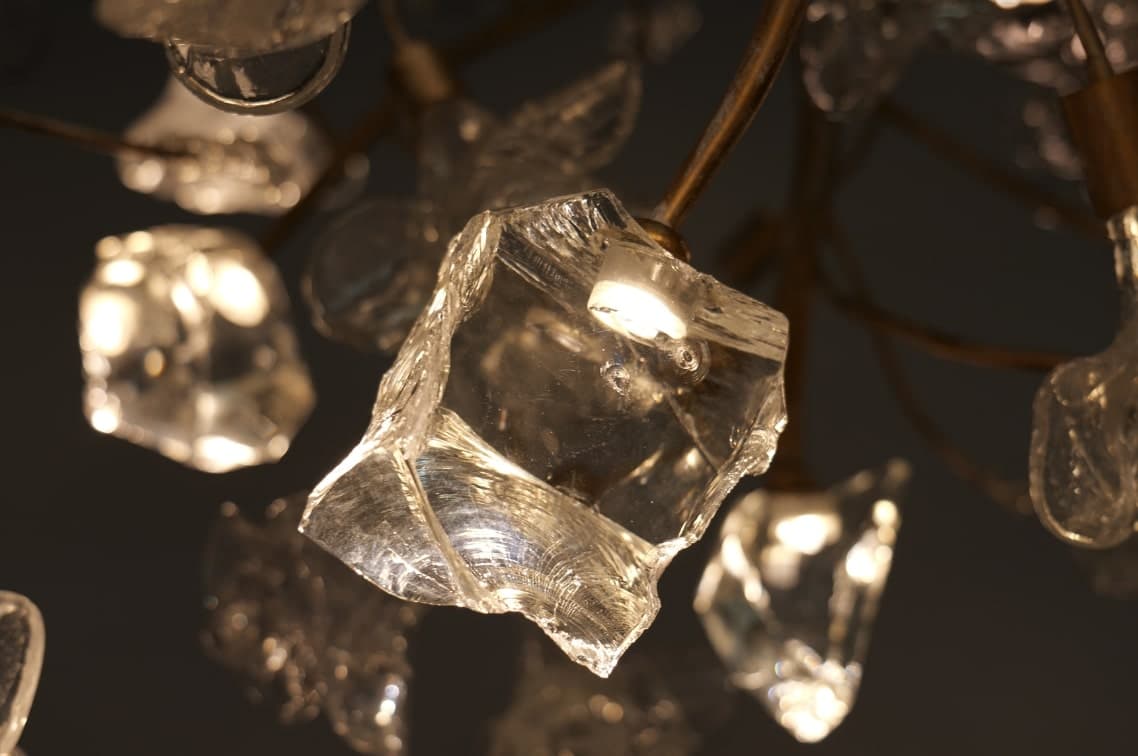 Adamo-chandelier close-up